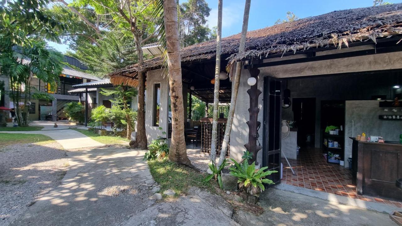 Aonang Third Place Hometel Ao Nang Eksteriør billede